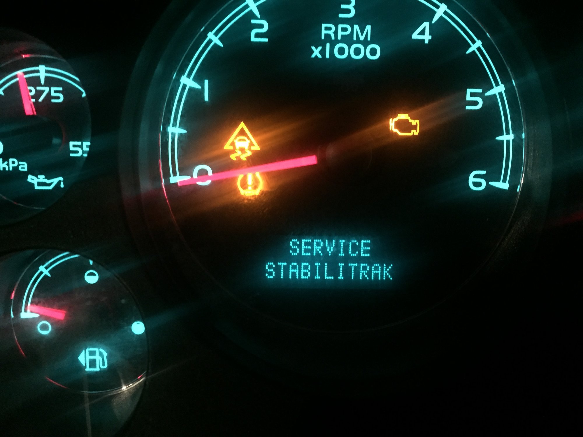 2008 chevy equinox stabilitrak warning light